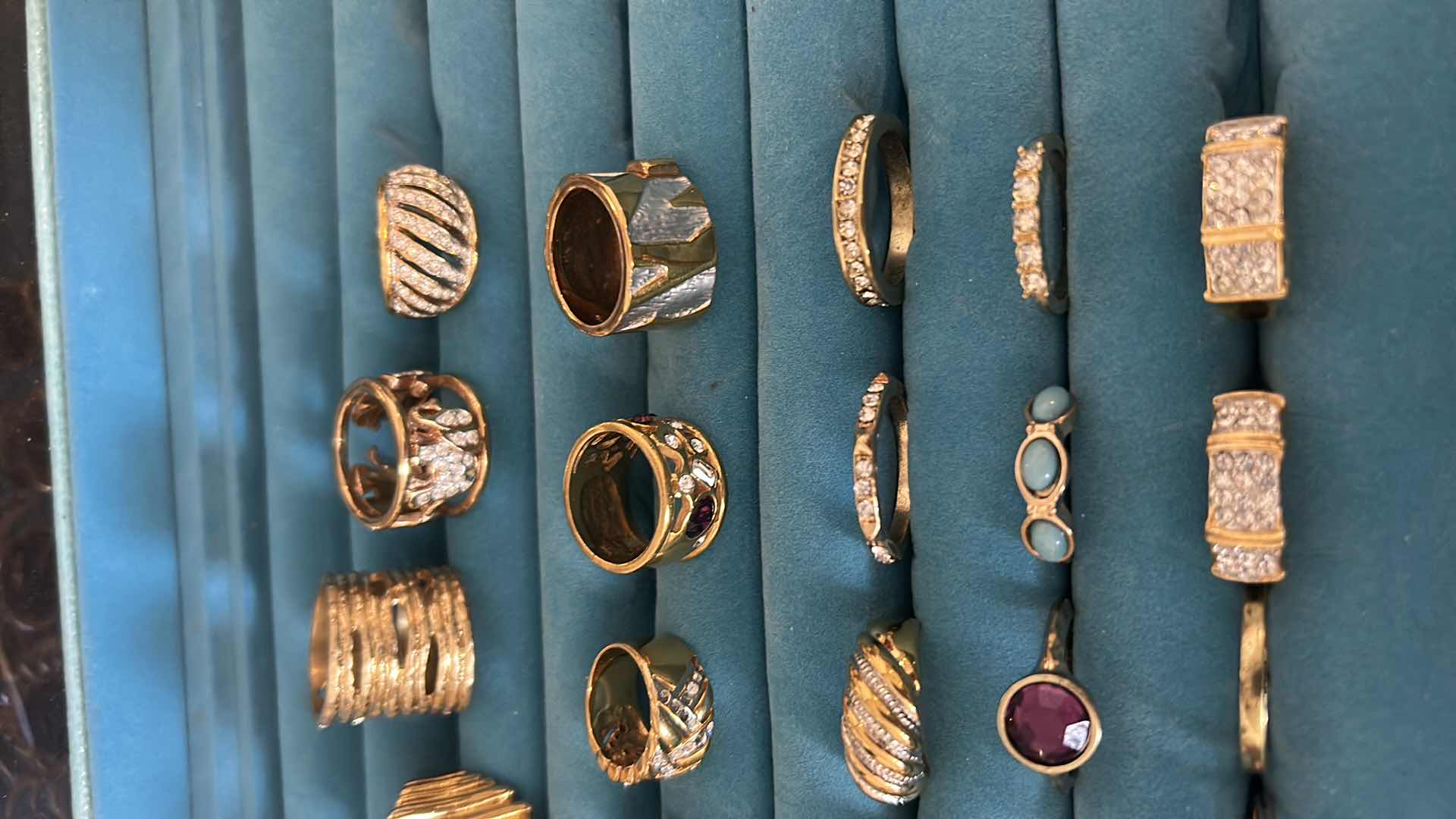 Photo 1 of 25- FASHION JEWERY RINGS GOLD TONE JEWELRY BOX SOLD SEPARATELY