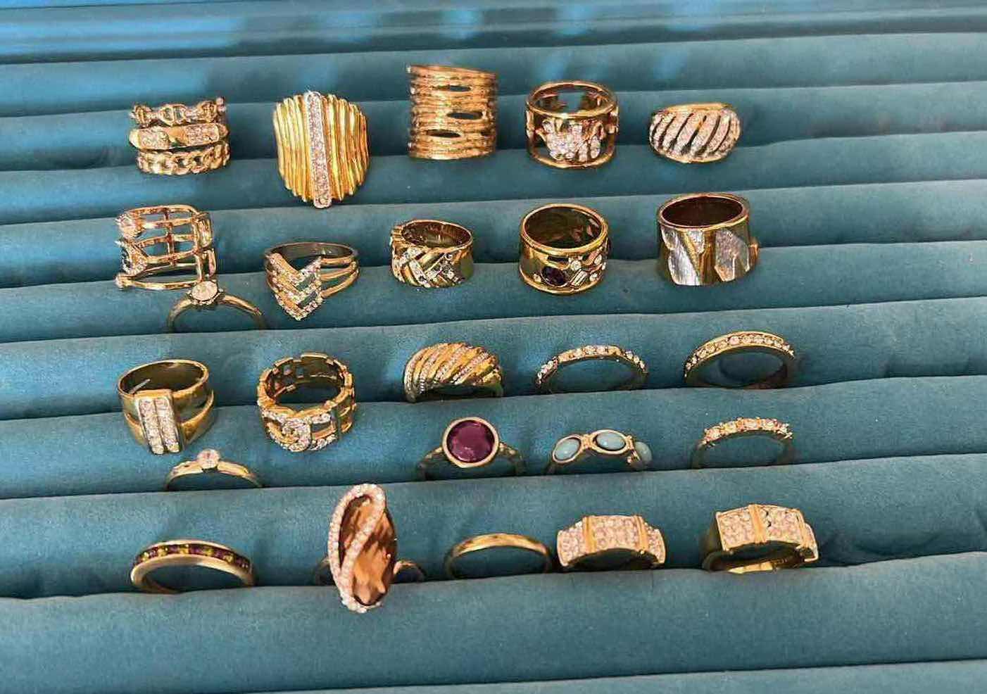 Photo 1 of 25- FASHION JEWERY RINGS GOLD TONE JEWELRY BOX SOLD SEPARATELY