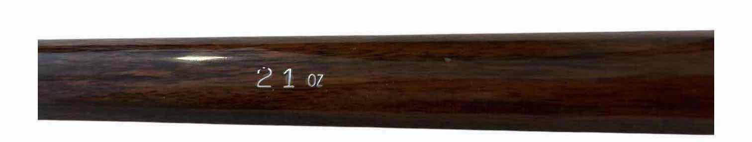 View 3 of BC 21 OZ TWO-PIECE POOL CUE WITH BLACK HARD 1X1 CARRYING CASE H33”