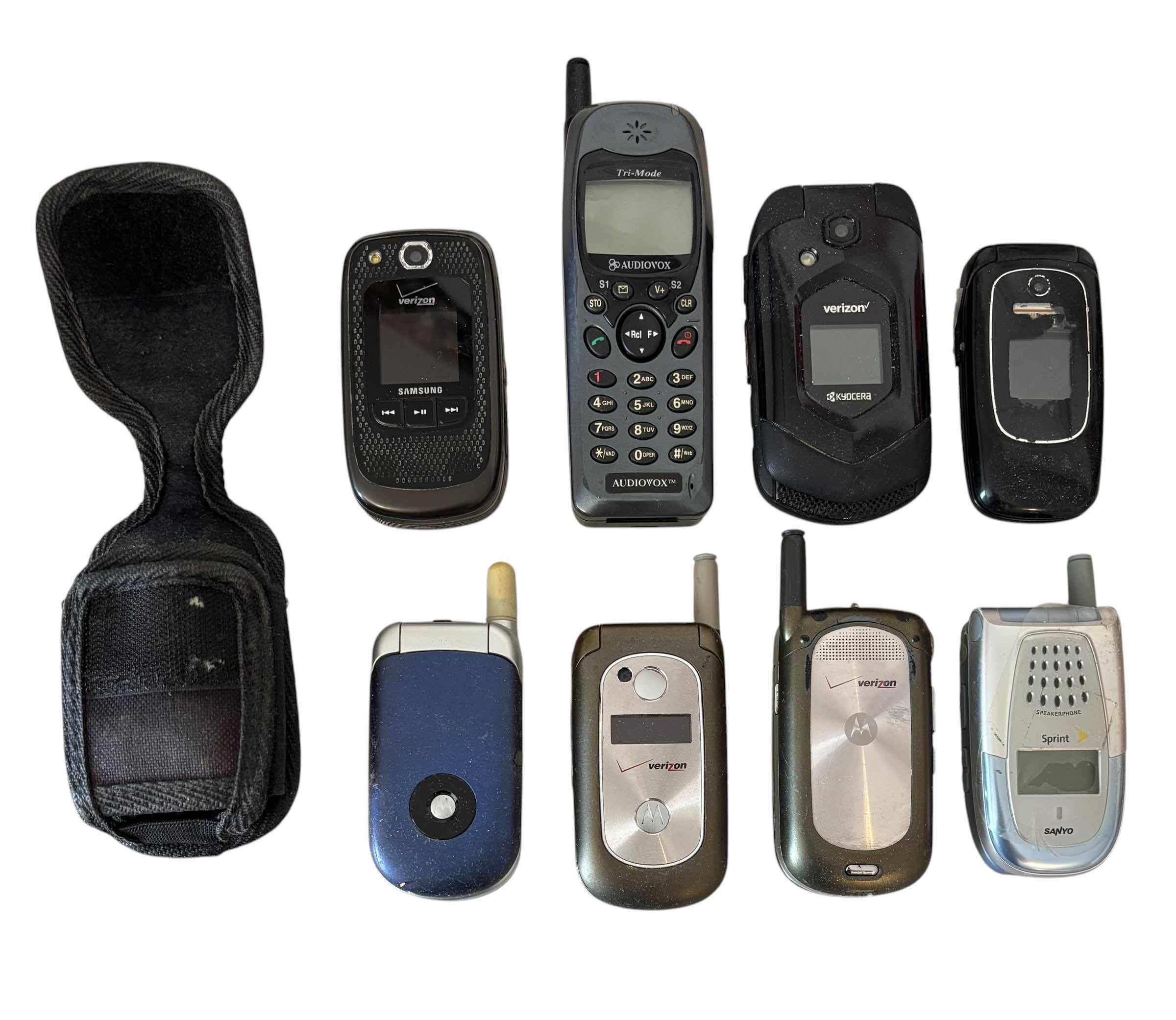 Photo 1 of COLLECTION OF VINTAGE CELL PHONES (8)