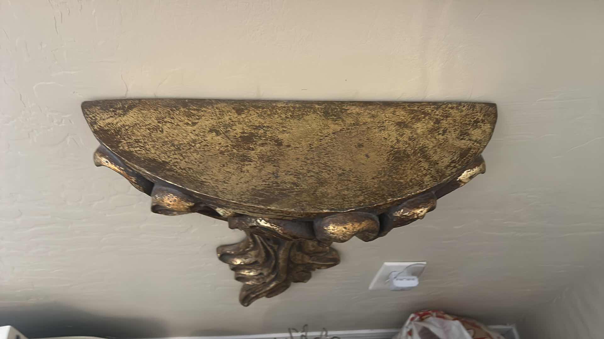Photo 1 of HOLLYWOOD REGENCY STYLE GOLD GILT ACANTHUS LEAF WALL DECOR. 17” x 6.5” H20.5”