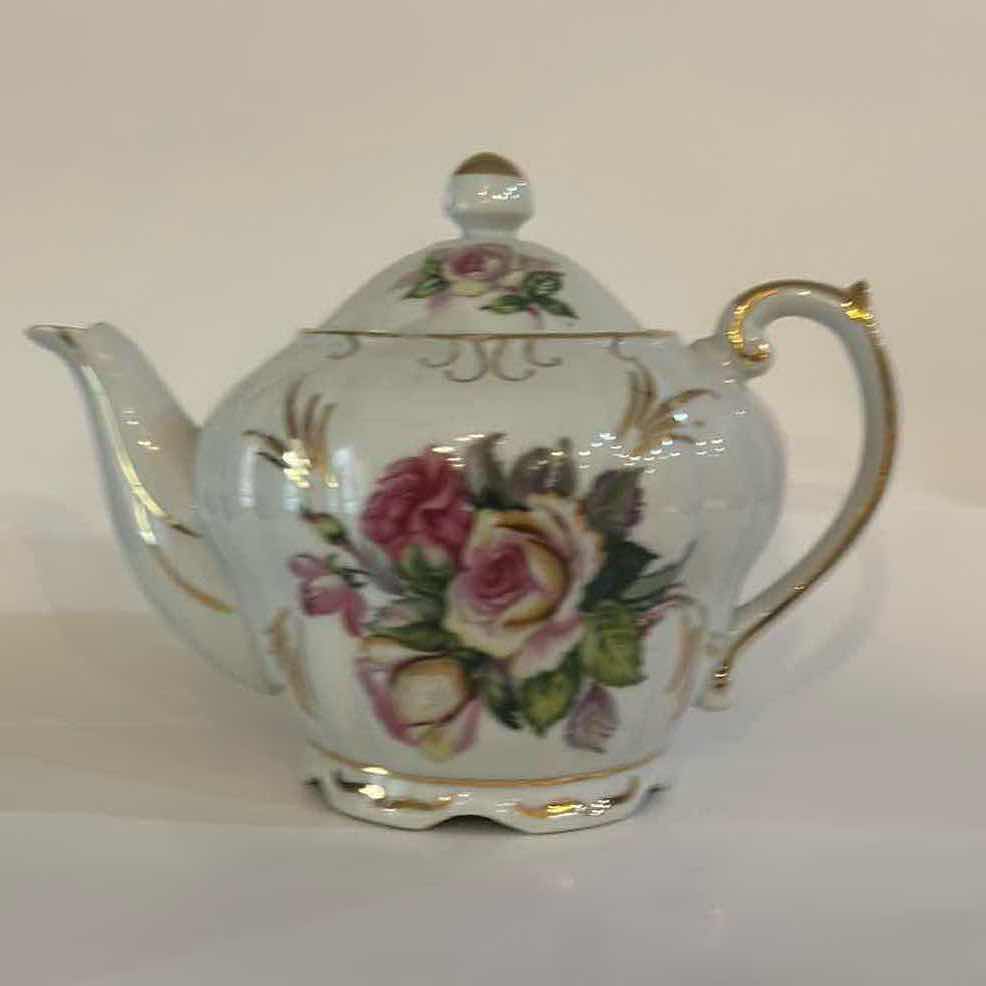 Photo 1 of VINTAGE PORCELAIN TEAPOT WITH PINK ROSES H7”