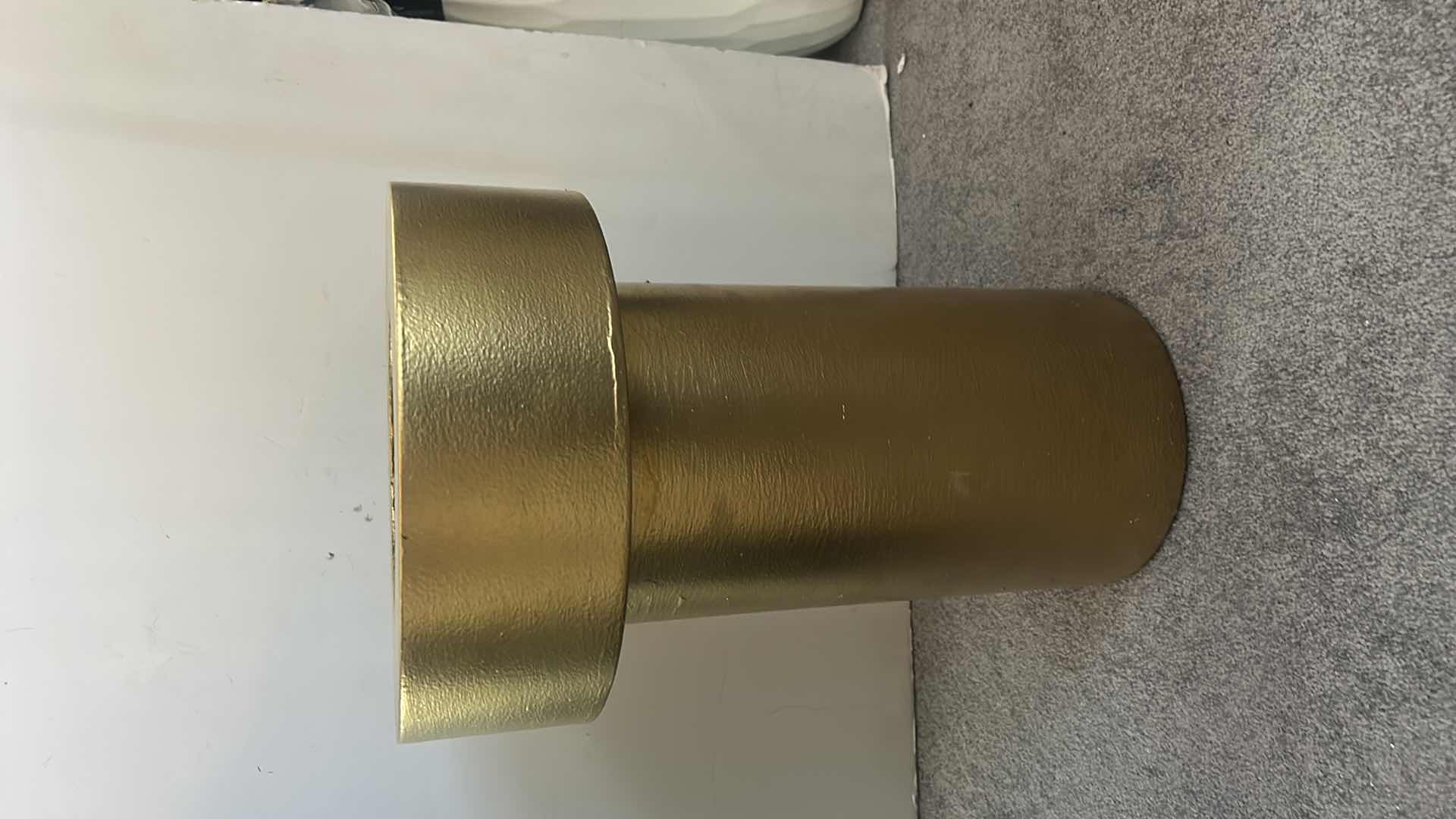 Photo 1 of GOLD CERAMIC  VASE 12“ X 18“