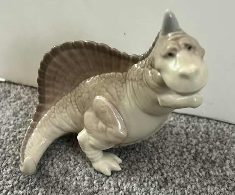 Photo 1 of LLADRO PORCELAIN DINOSAUR FIGURINE