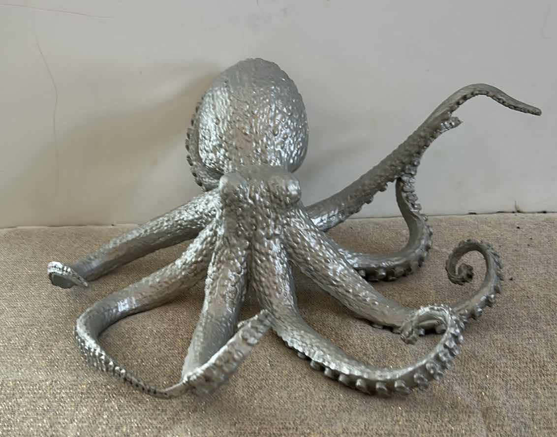 Photo 1 of COMPOSITE OCTOPUS FIGURE . H7”