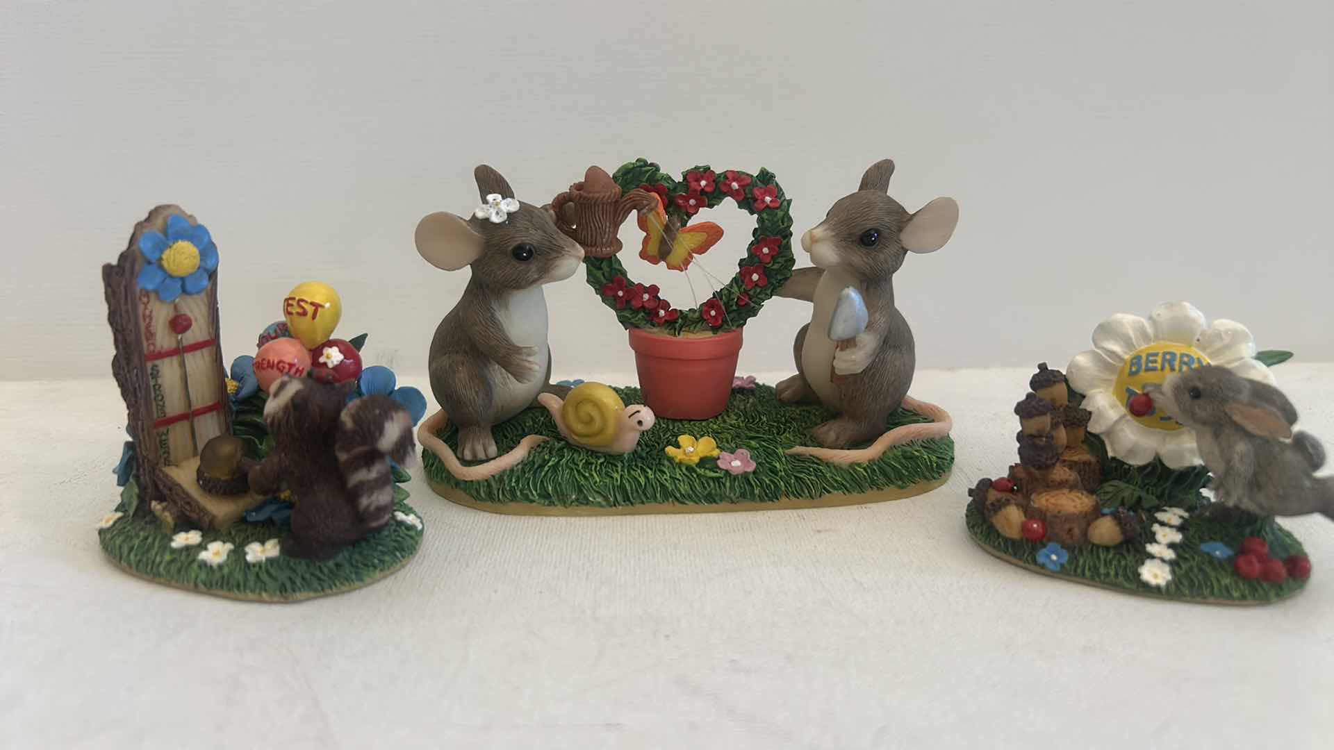 Photo 1 of 3 CHARMING TAILS MICE FIGURINES