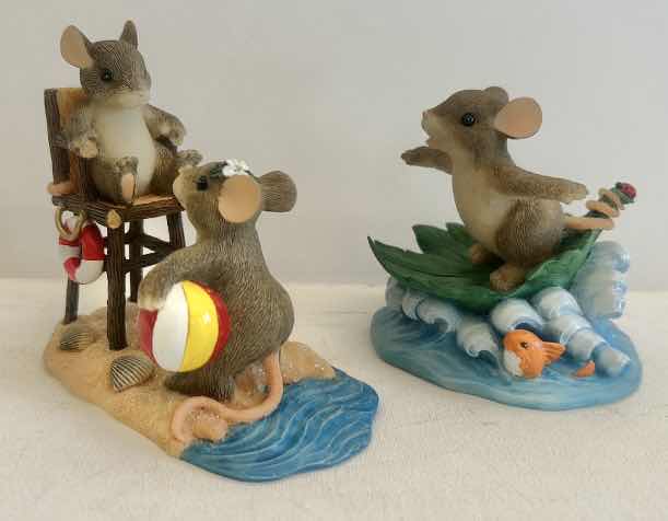 Photo 1 of 2 CHARMING TAILS MICE FIGURINES