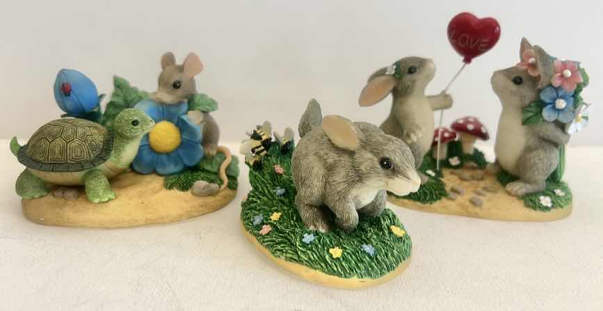Photo 1 of 2 CHARMING TAILS MICE FIGURINES