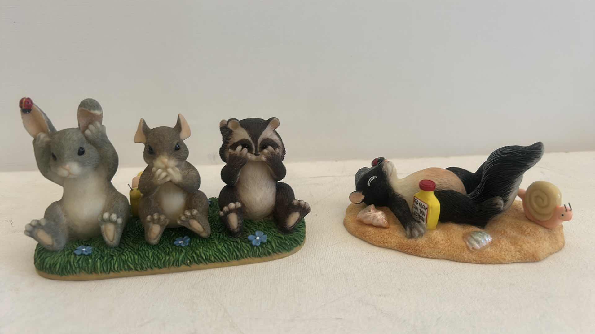 Photo 1 of 2 CHARMING TAILS MICE FIGURINES