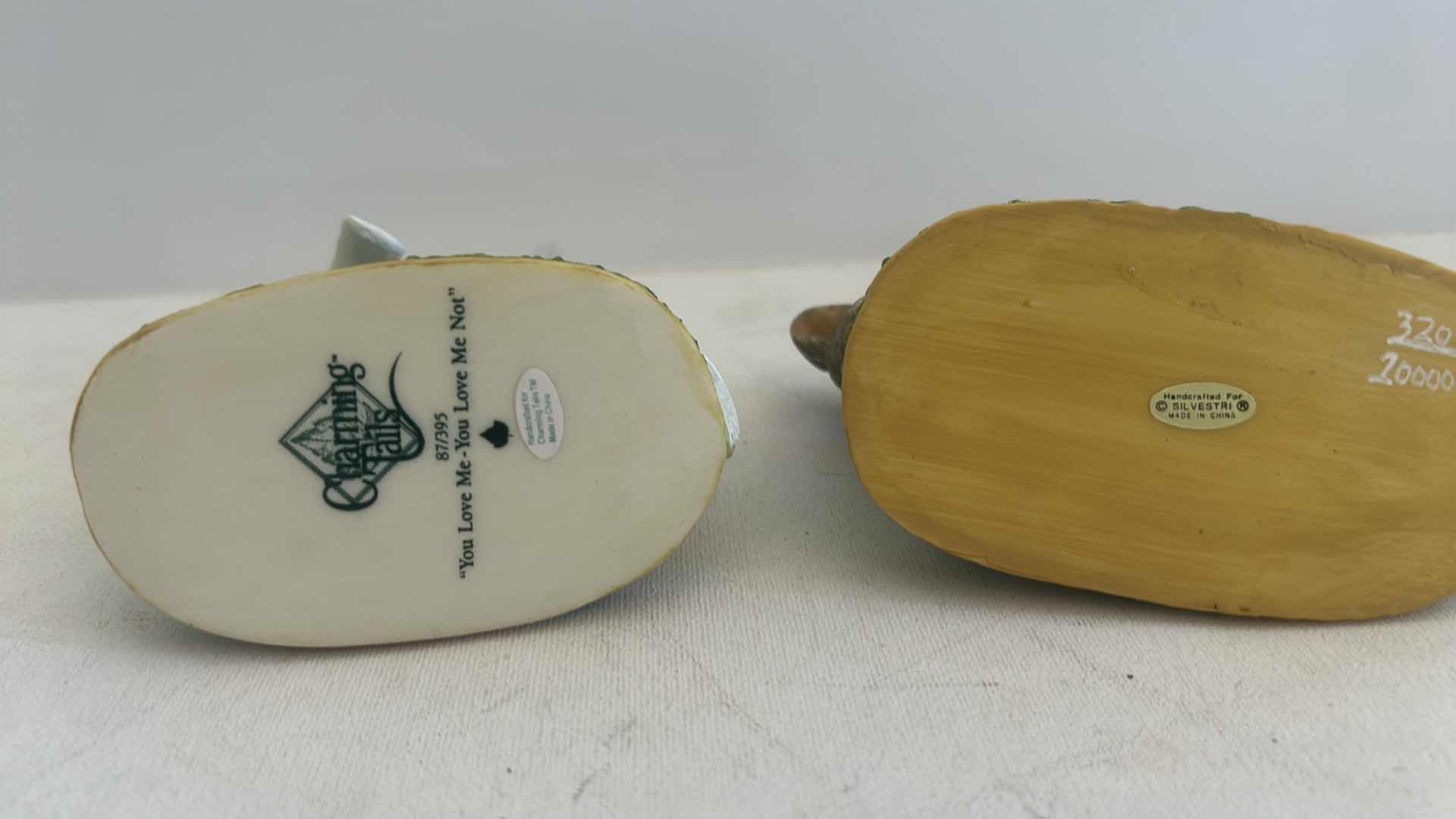 Photo 1 of 2 MICE FIGURINES - CHARMING TAILS
& SILVESTRI
