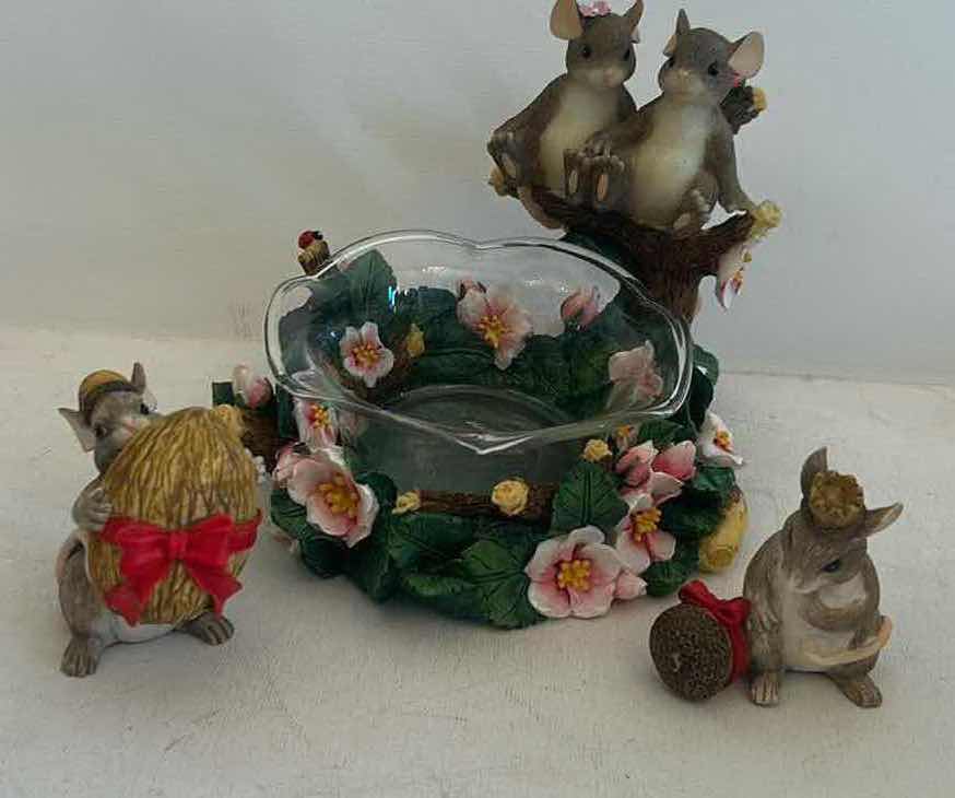 Photo 1 of 4 CHARMING TAILS MICE FIGURINES (TALLEST H4.5”)