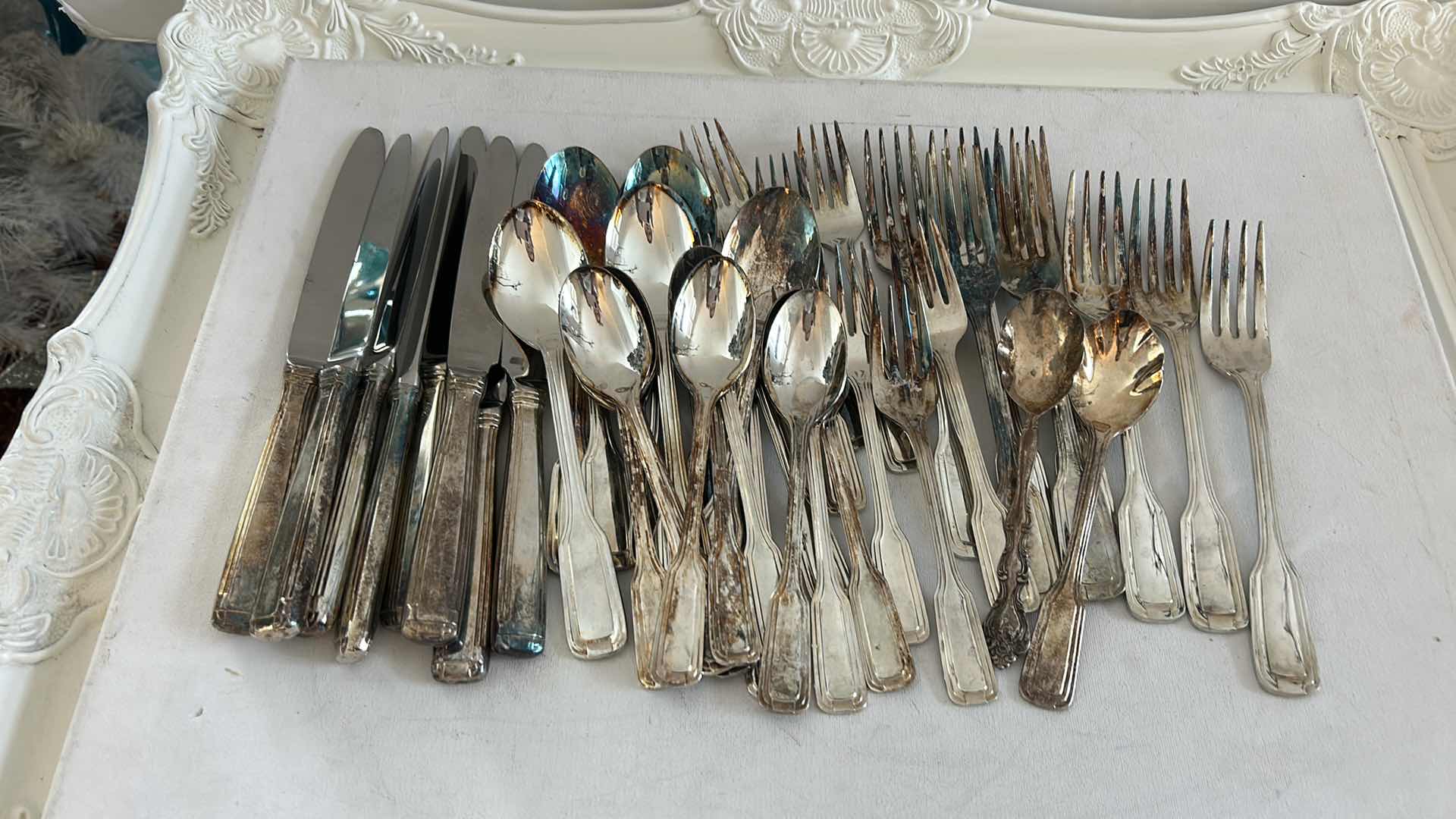 Photo 1 of 42 PIECES SERVING UTENSILS