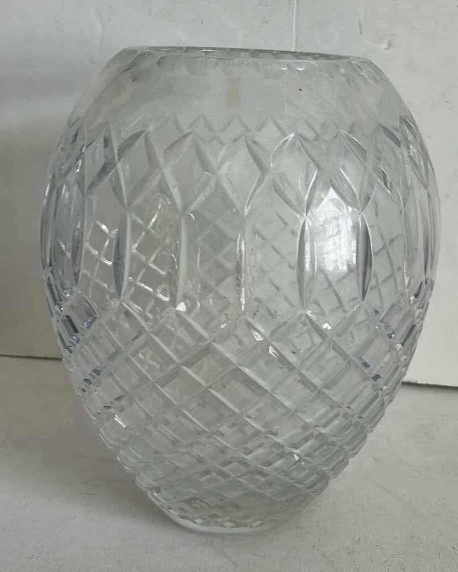 Photo 1 of HEAVY CUT CRYSTAL VASE H10.5”