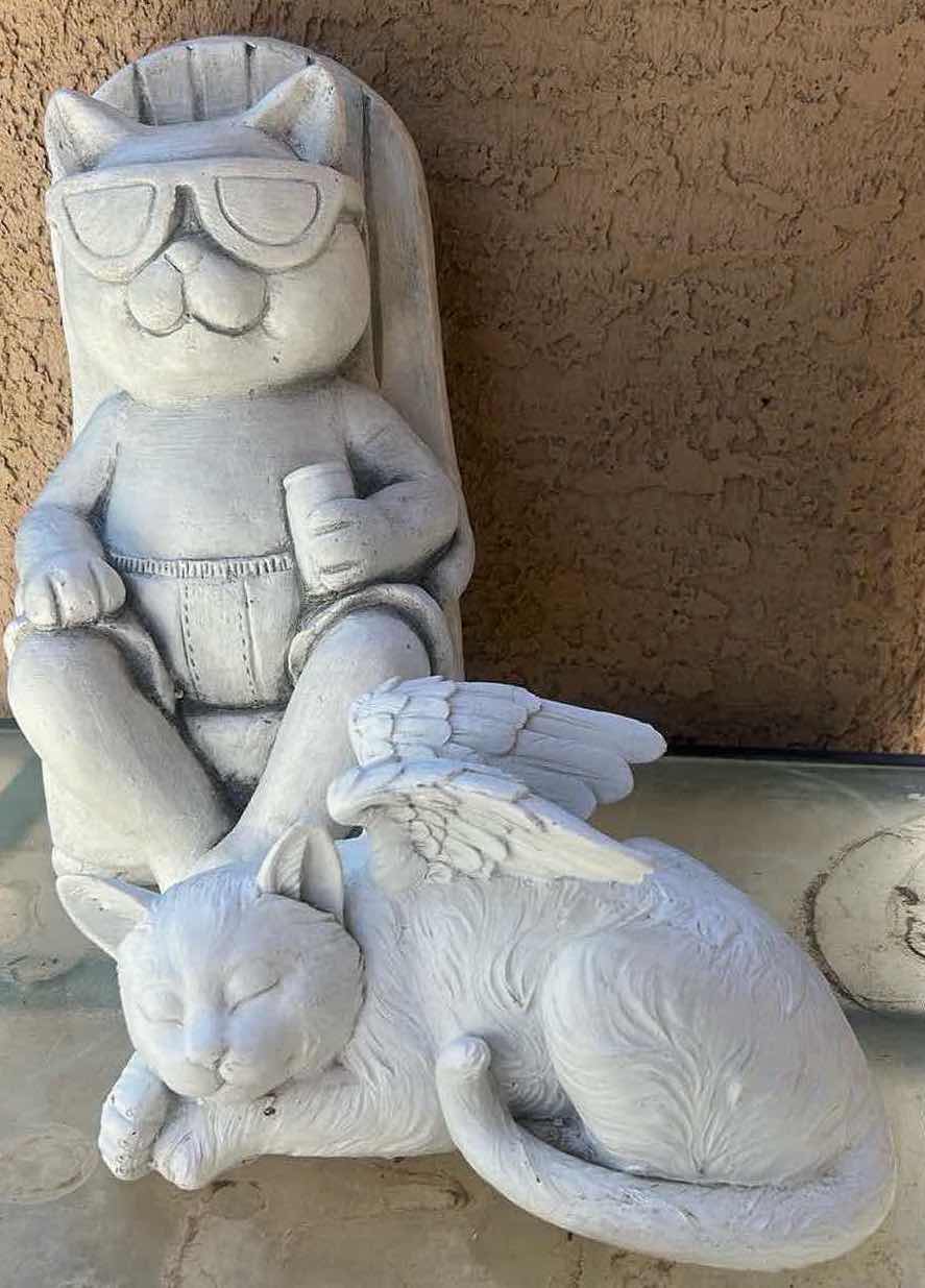 Photo 1 of CAT FIGURE OUTDOOR DECOR H13”