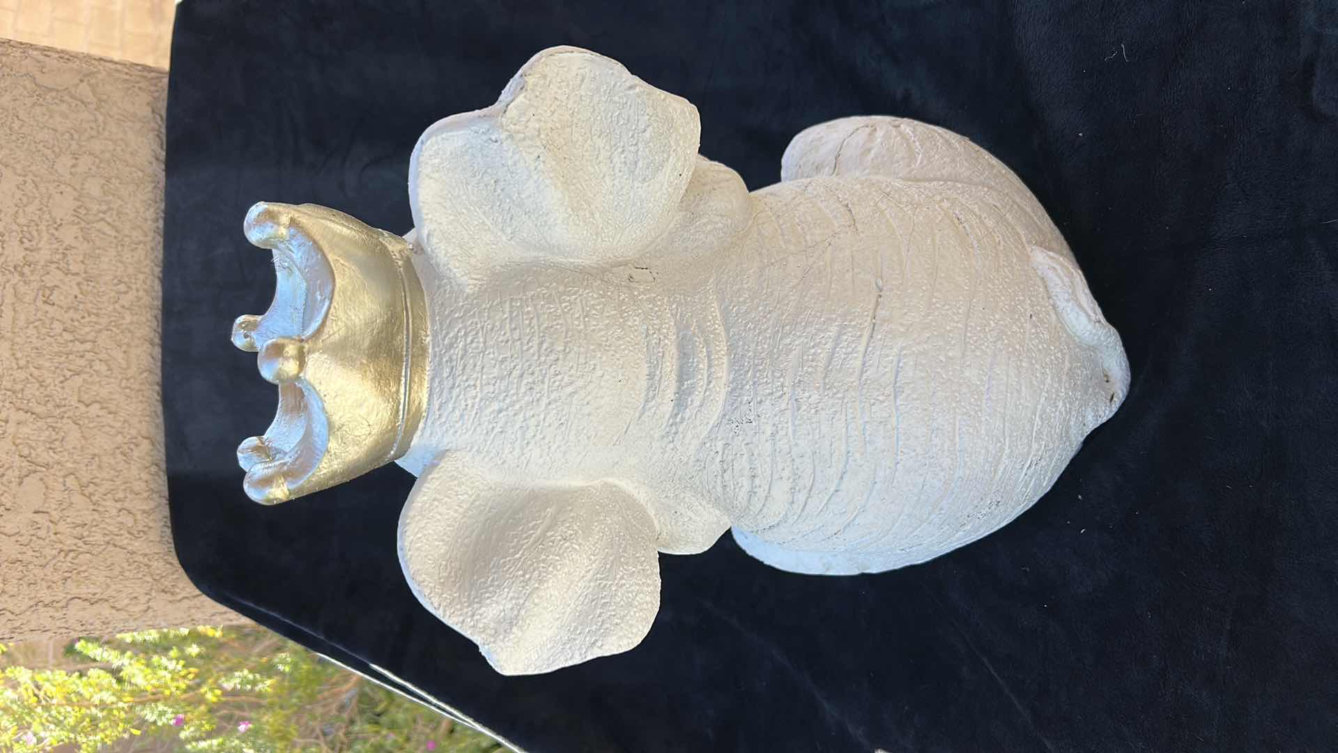 Photo 1 of ELEPHANT STATUE OUTDOOR DECOR H16.5”