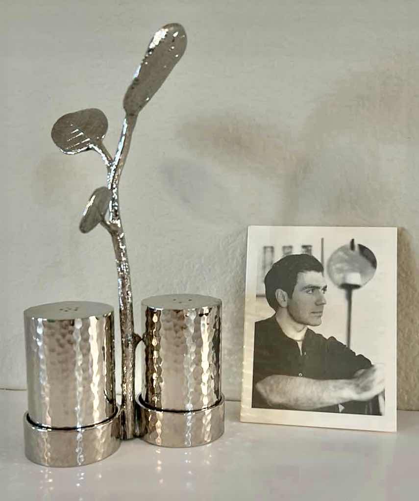 Photo 1 of MICHAEL ARAM BOTANICAL LEAF SALT & PEPPER SET