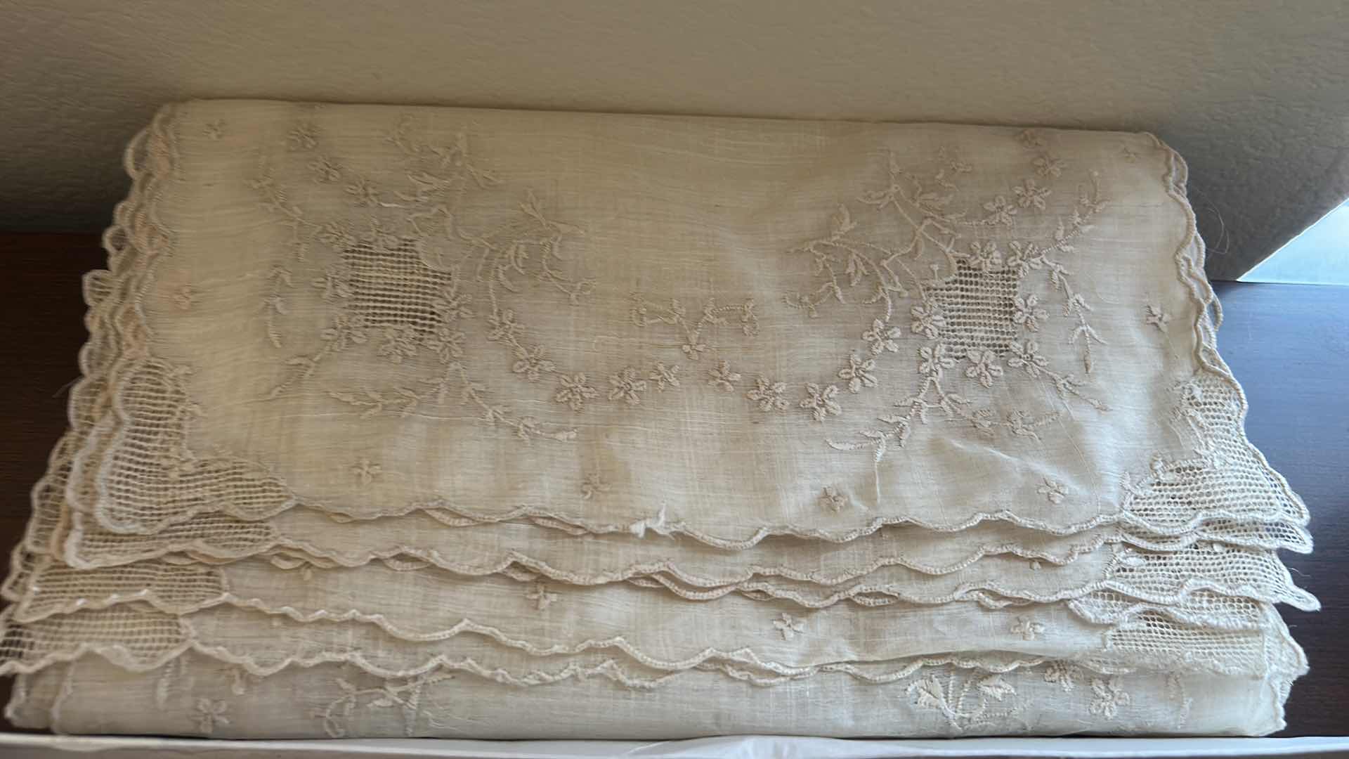 Photo 1 of VINTAGE IVORY TABLE LINENS & CAPIZ SHELL & MOTHER-OF-PEARL, FLORAL NAPKIN RINGS