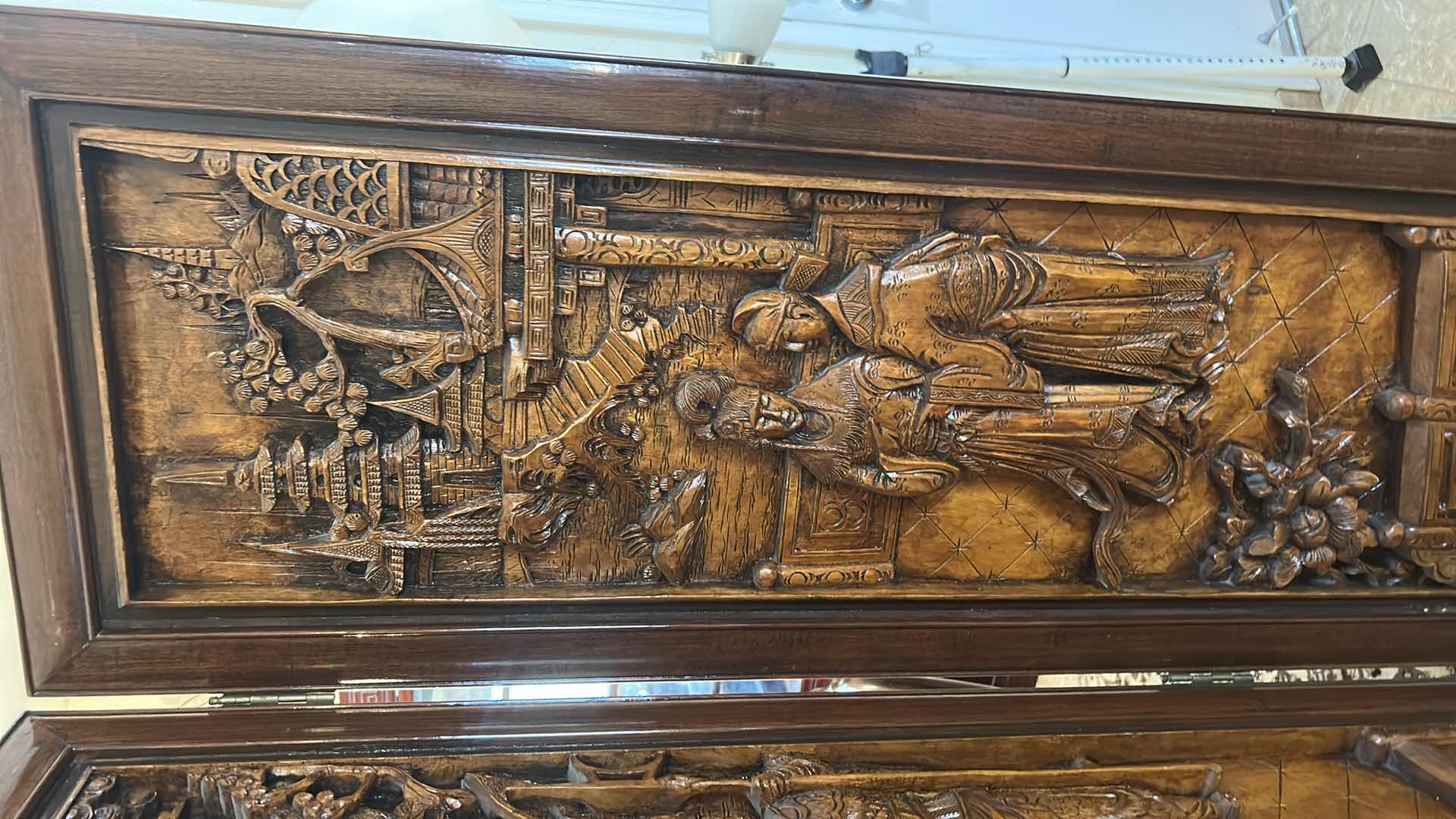 Photo 1 of ANTIQUE/VINTAGE CHINESE FOUR PANEL HAND CARVED WOODEN ROOM DIVIDER/PRIVACY SCREEN
54” x 1.5” x 6’