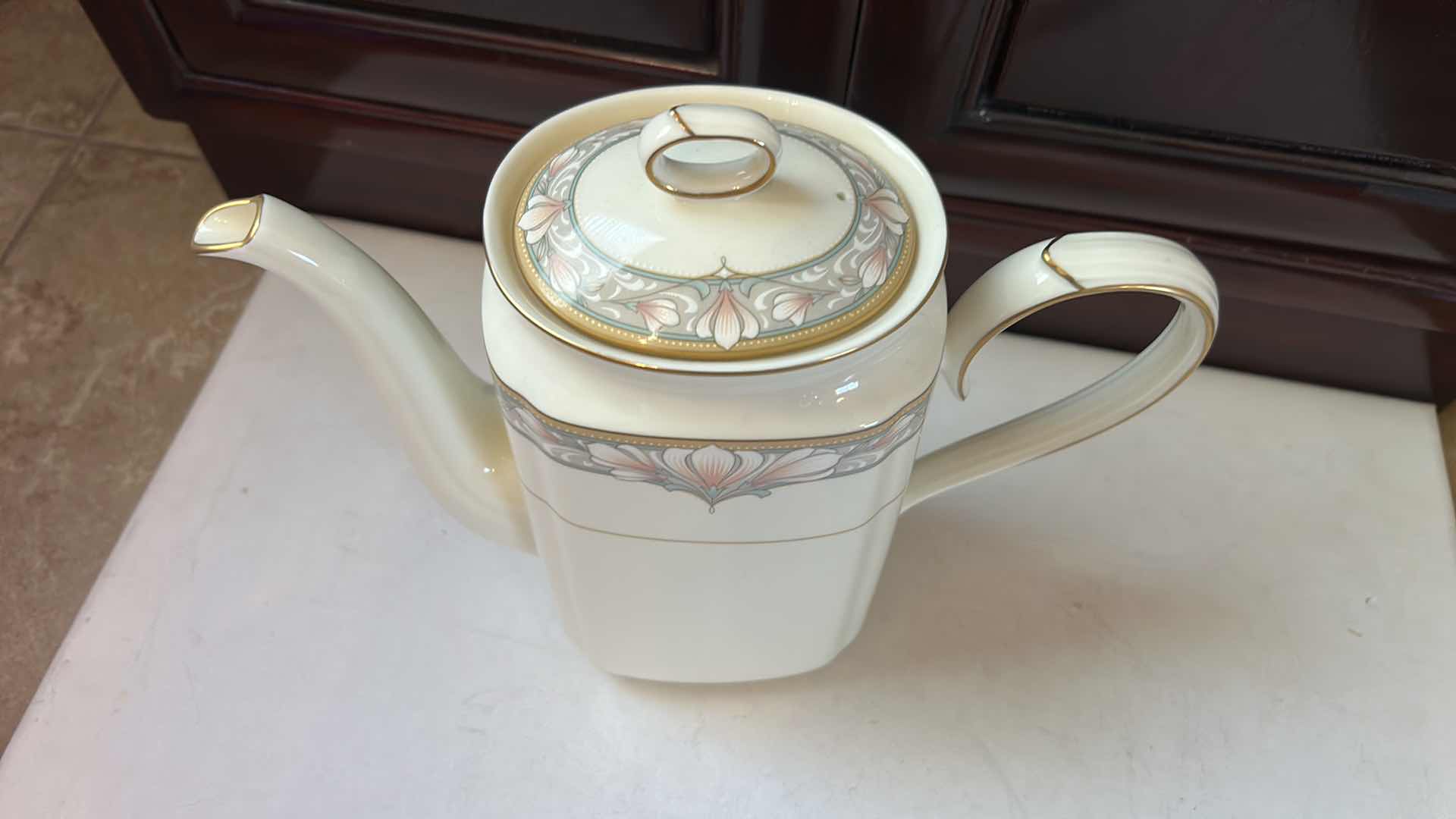 Photo 1 of 54 PC NORITAKE BARRYMORE (Pattern #9737) BONE CHINA