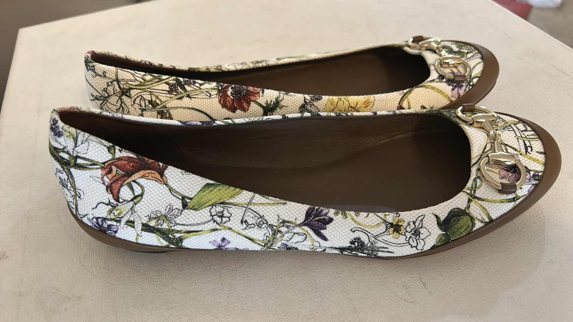 Photo 1 of GUCCI FLORA PRINT CANVAS HORSE BIT BALLET FLATS SIZE 7