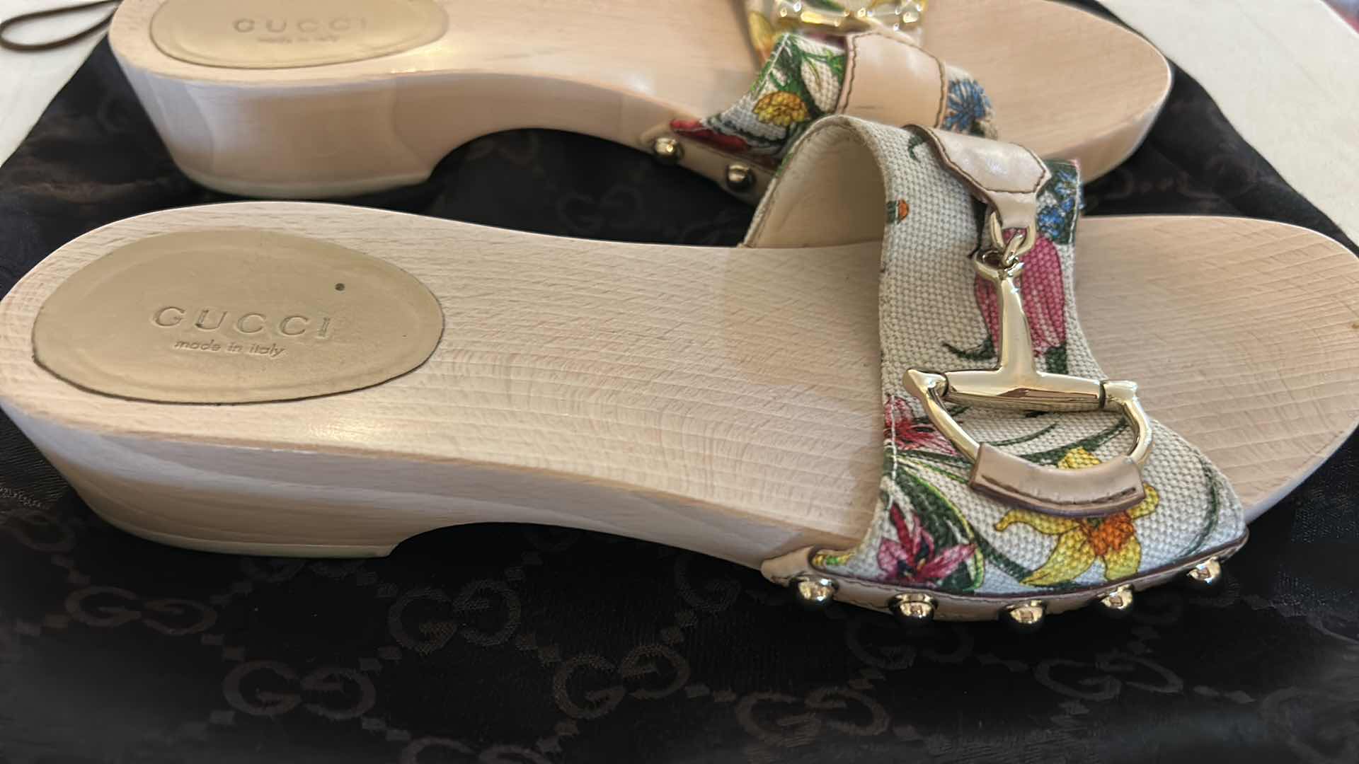 Photo 1 of GUCCI FLORA HORSE BIT WOODEN CLOG/SLIDE SANDALS SIZE 7