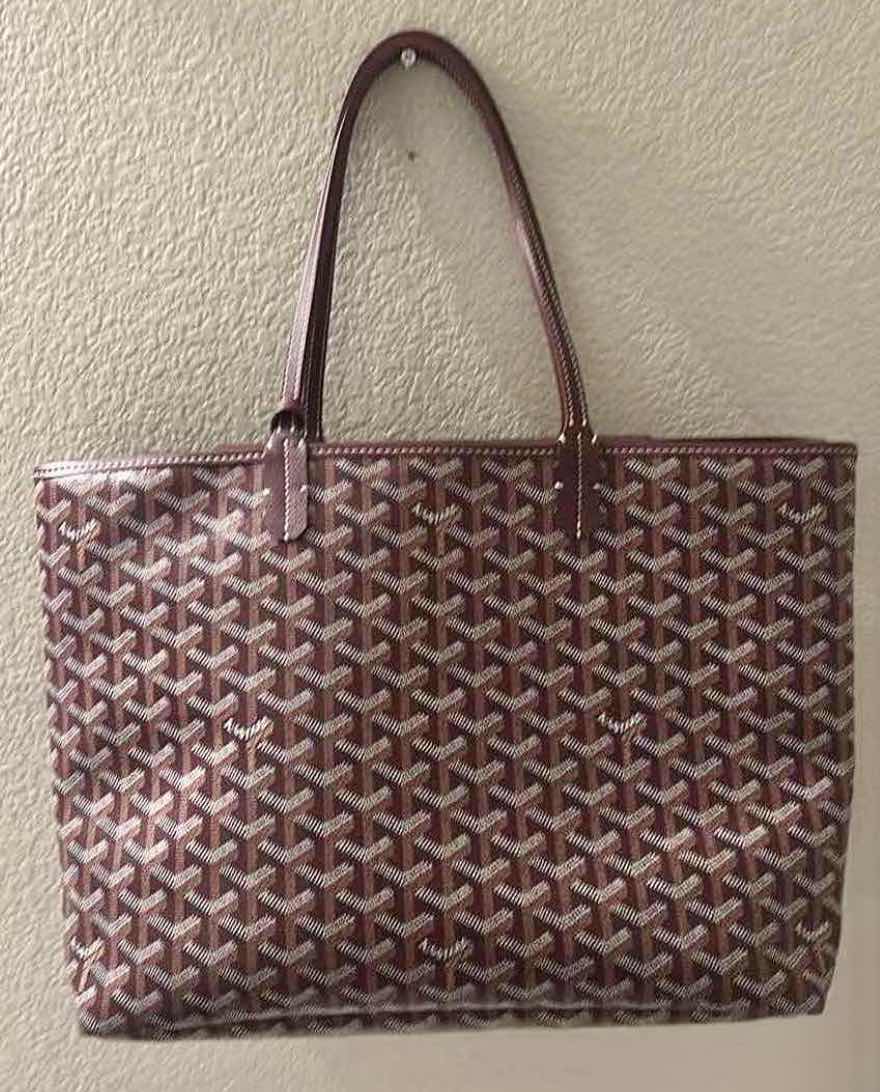 Photo 1 of AUTHENTIC MAISON  GOYARD ST. LOUIS TOTE BAG IN BURGUNDY