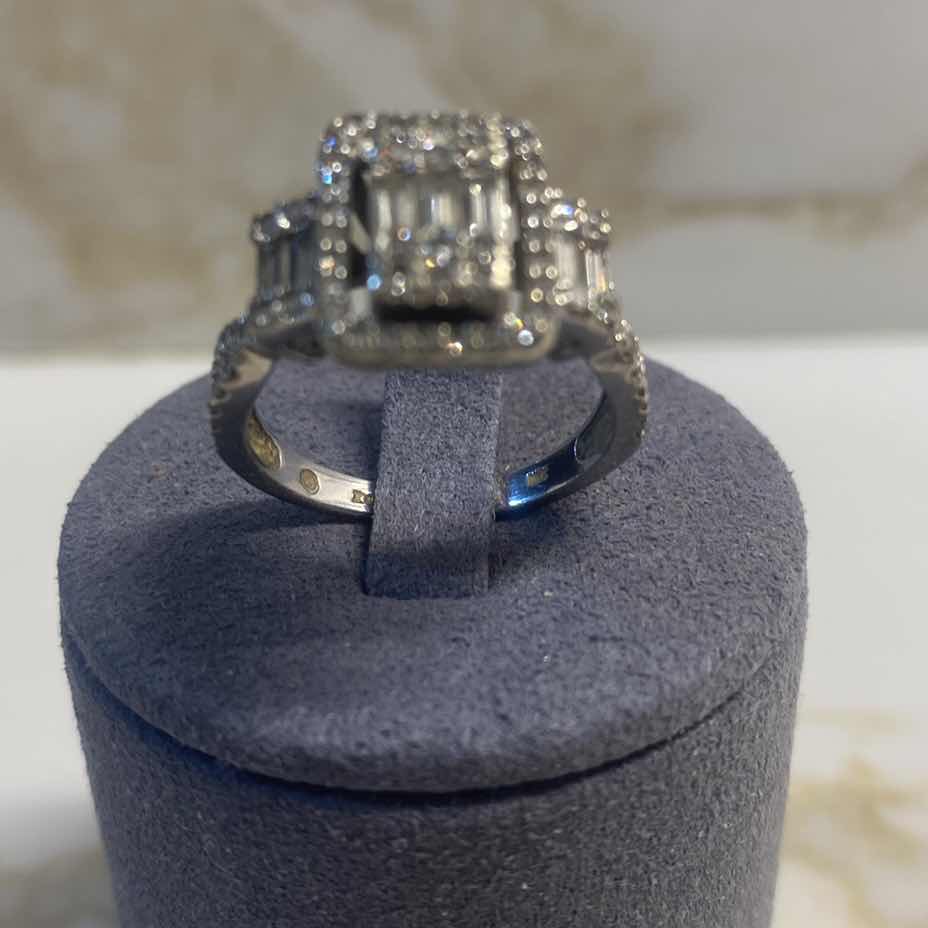View 2 of 10K WHITE GOLD W 1ctw DIAMOND RING 4G (APPROXIMATE SIZE 7–8) #5