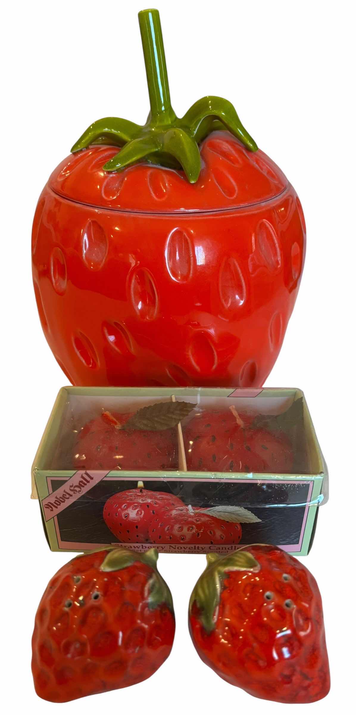 Photo 1 of STRAWBERRY THEMED KITCHEN DECOR H9”