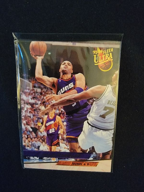 Photo 1 of 1993 CHARLES BARKLEY FLEER CARD - EXCELLENT CONDITION