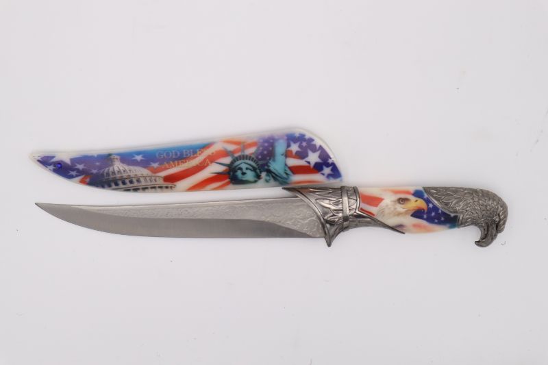 Photo 1 of 8 INCH EAGLE AND STATUE OF LIBERITY DISPLAY KNIFE