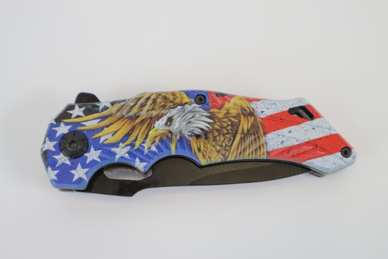 Photo 2 of AMERICAN FLAG AND AMERICAN EAGLE POCKET KNIFE NEW 