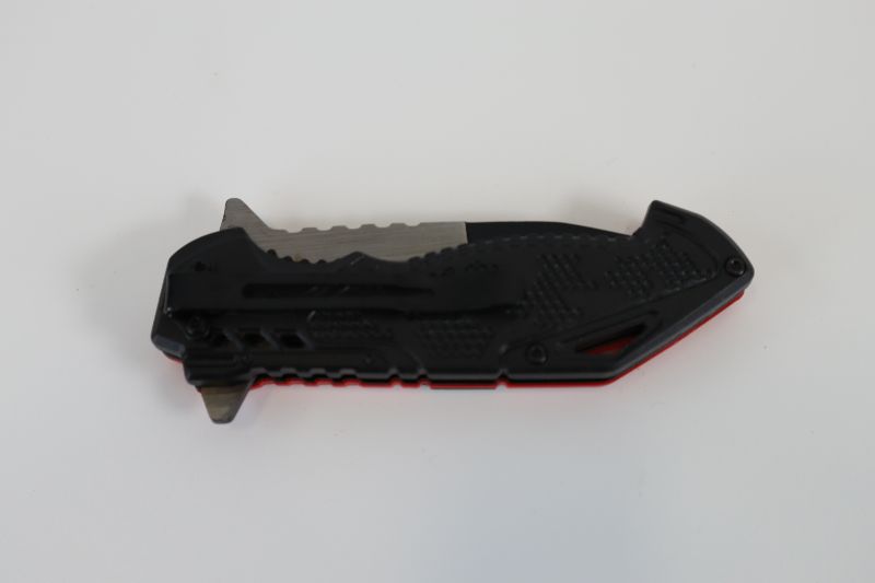 Photo 3 of RED AND BLACK POCKET KNIFE NEW 