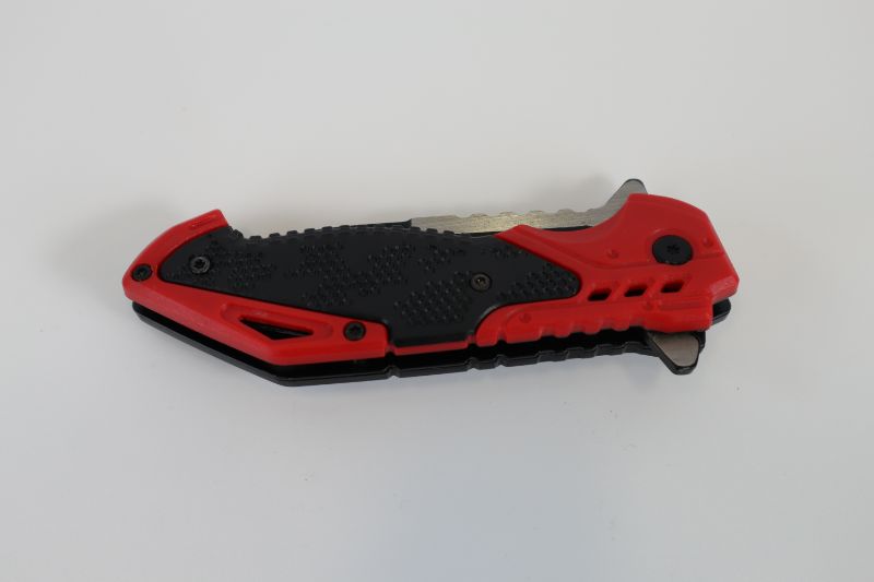 Photo 2 of RED AND BLACK POCKET KNIFE NEW 
