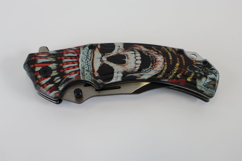 Photo 2 of SKULL INDIAN FEATHER HEAD POCKET KNIFE NEW 