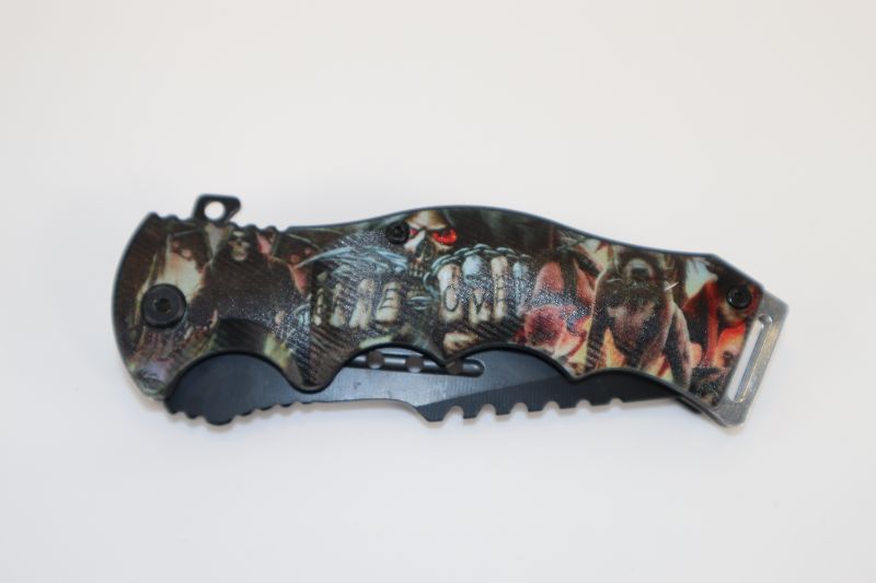 Photo 1 of GAME OVER SKULL POCKET KNIFE NEW 