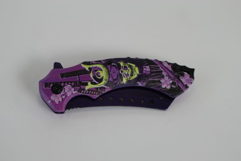 Photo 2 of PURPLE SKULL SAMURAI SKULL WITH KETANA POCKET KNIFE NEW 