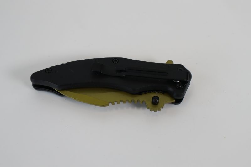 Photo 3 of OLIVE GREEN MECHANICAL POCKET KNIFE NEW 