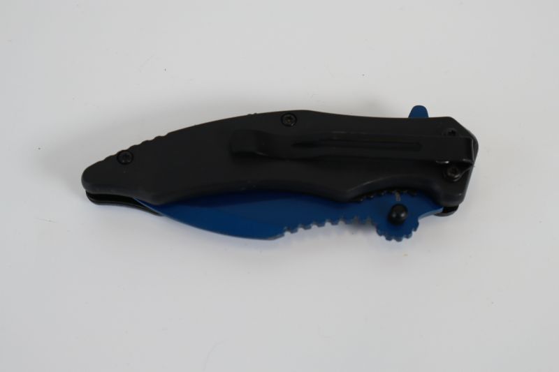 Photo 3 of BLUE BLACK MECHANICAL SKULL POCKET KNIFE NEW 