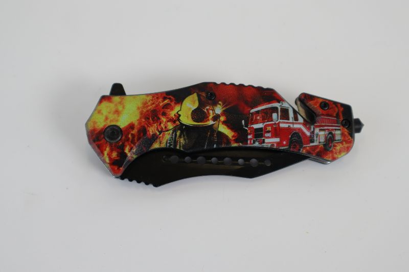 Photo 2 of FIREFIGHTER AND FIRE TRUCK POCKET KNIFE NEW 