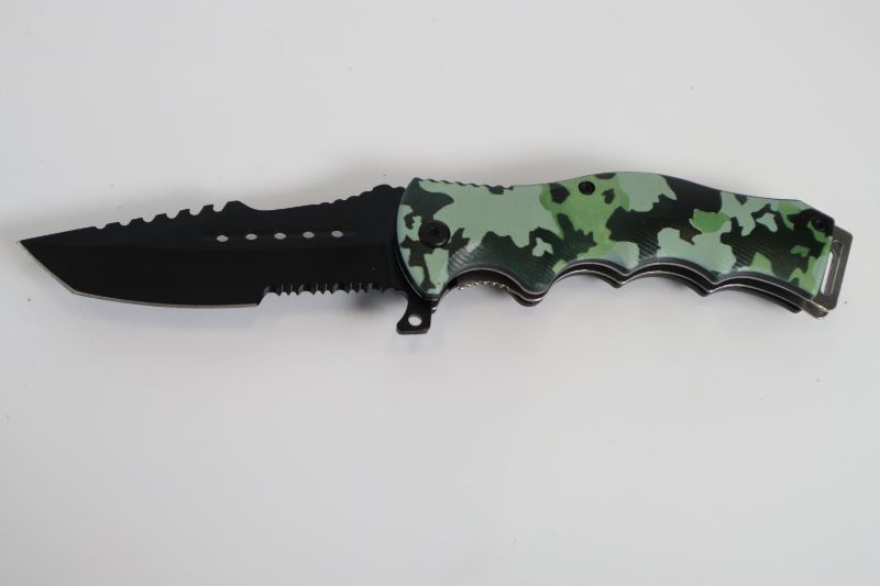 Photo 1 of GREEN CAMO POCKET KNIFE NEW 