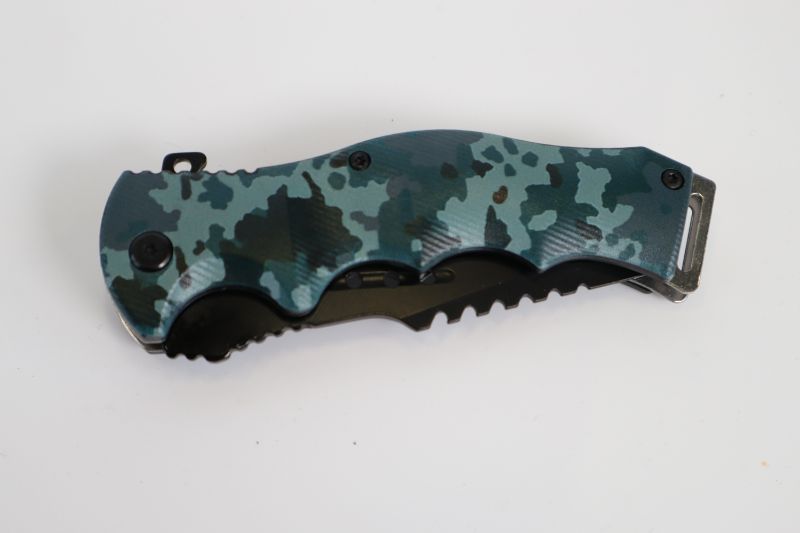 Photo 2 of BLUE BLACK CAMO POCKET KNIFE NEW