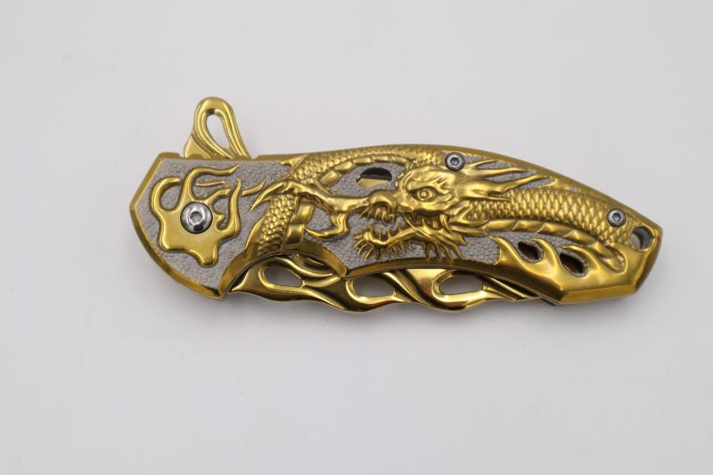 Photo 2 of GOLD DRAGON POCKET KNIFE WITH 3D PRINT NEW 