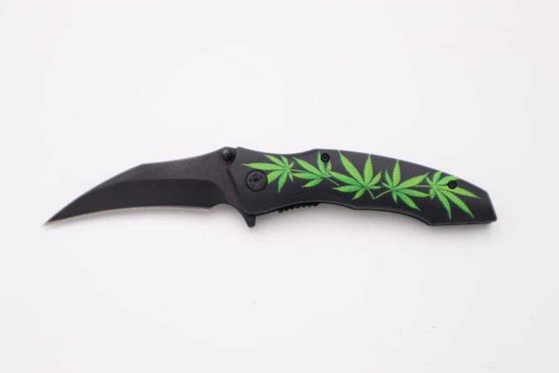 Photo 1 of BLACK AND GREEN HEMP PRINT POCKET KNIFE NEW 