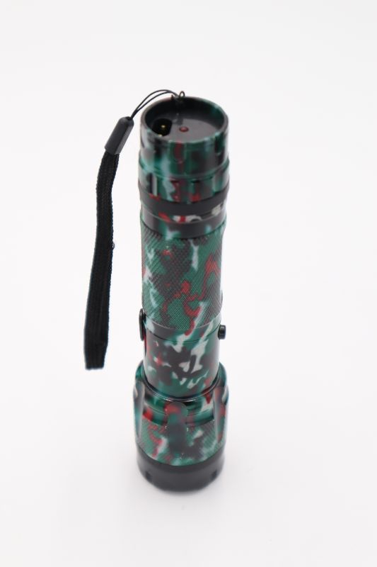 Photo 3 of GREEN CAMO FLASHLIGHT TASER NEW 