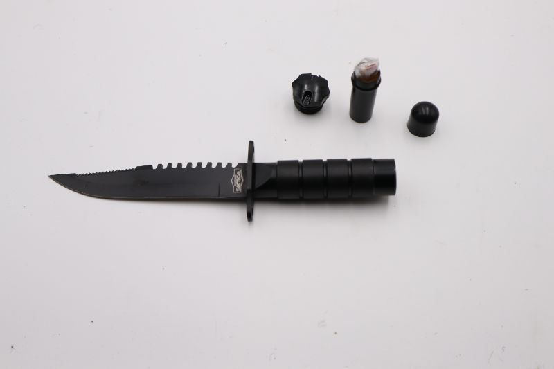 Photo 2 of SMALL TACTICAL SURVIVAL KNIFE NEW