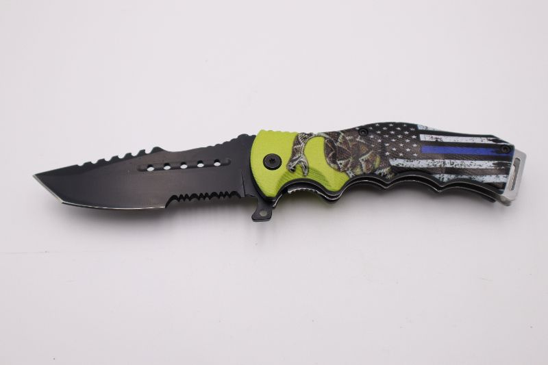 Photo 1 of 4.75 INCH POLICE PATRIOT POCKET KNIFE NEW 