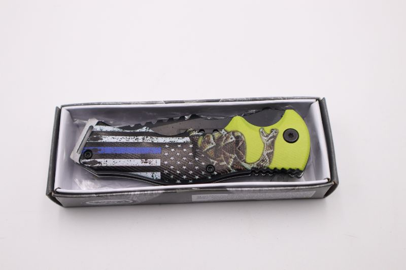 Photo 2 of 4.75 INCH POLICE PATRIOT POCKET KNIFE NEW 