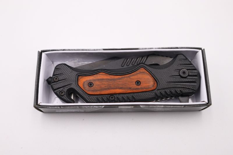 Photo 2 of 3.5 INCH BROWN BLACK POCKET KNIFE NEW