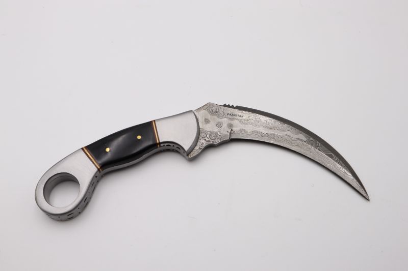 Photo 1 of 8.75 INCH DAMASCUS KARAMBIT HORN STEEL KNIFE NEW 