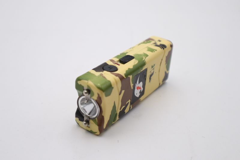 Photo 1 of 4 x 1.3 INCH CAMO STUN GUN AND FLASHLIGHT CARRY CASE ABLE TO LOOP ONTO BELT NEW